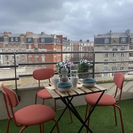 2p Avec Terrasse Et Parking 20 Parigi